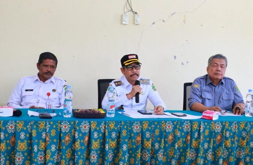 Wabup Waris Muin Tegaskan Pemda Transparan Soal Penyaluran Bantuan Alsintan ke Petani