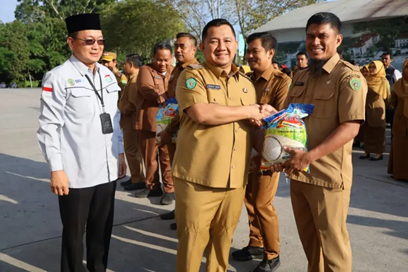 Picture35 1 Perkuat Ekonomi Daerah, Pemkab PPU Luncurkan Beras Perumda Benuo Taka PROKALTIM