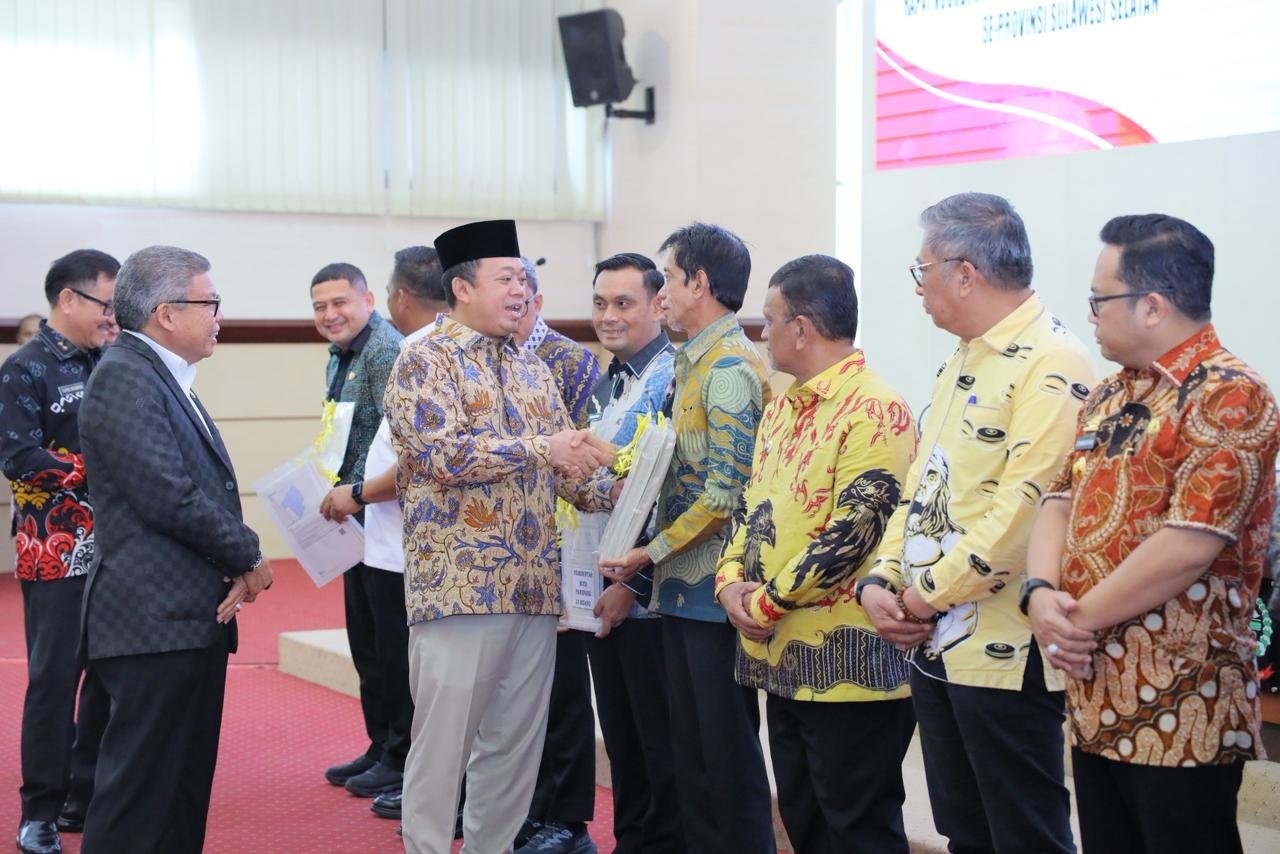 Kementerian ATR/BPN Percepat Sertipikasi Aset Daerah di Sulsel: Wujud Sinergi Pusat dan Daerah PROKALTIM 1 WhatsApp Image 2025 11 14 at 18.29.30 Kementerian ATR/BPN Percepat Sertipikasi Aset Daerah di Sulsel: Wujud Sinergi Pusat dan Daerah PROKALTIM