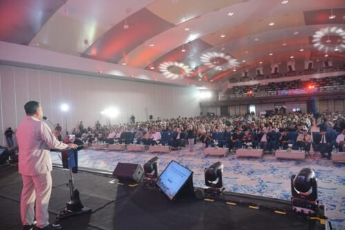 WhatsApp Image 2025 12 03 at 07.14.43 Di Hadapan Mahasiswa UNDIP, Menteri Nusron Tegaskan Akan Perbaiki Ketimpangan Kepemilikan Tanah PROKALTIM