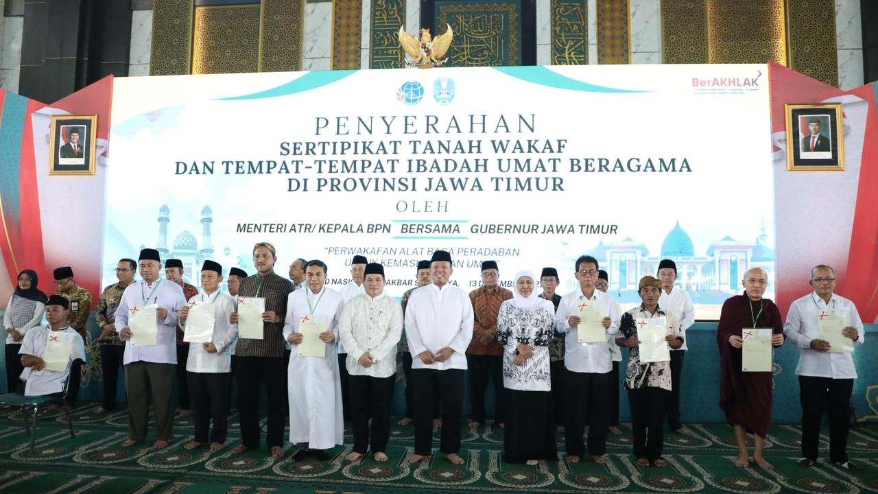 WhatsApp Image 2025 12 14 at 10.47.46 Serahkan 2.532 Sertipikat Tanah Wakaf dan Rumah Ibadah, Menteri Nusron Gagas Percepatan Sertipikasi melalui Kolaborasi PROKALTIM