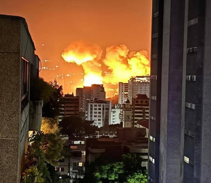 Amerika serang Caracas Venezuela BREAKING! Amerika Serikat Klaim Tangkap Presiden Venezuela Nicolás Maduro Usai Serangan Militer Besar-besaran PROKALTIM