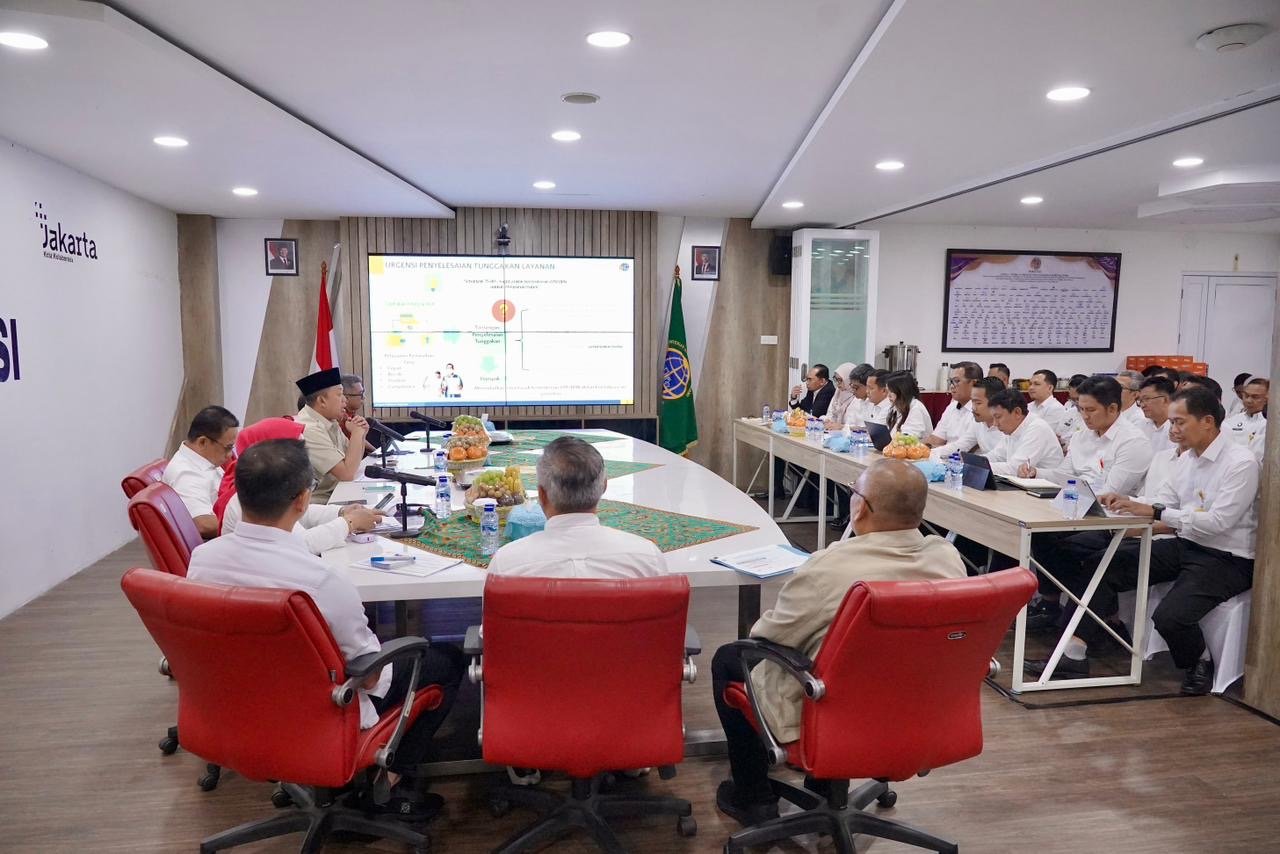 WhatsApp Image 2026 01 14 at 11.56.03 Menteri Nusron Ajak Pegawai Berkomitmen Bersama Tingkatkan Layanan Pertanahan PROKALTIM