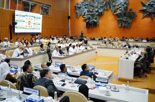 Raker Bersama Pansus DPR RI, Menteri Nusron Targetkan Kebijakan Satu Peta Rampung Lebih Cepat PROKALTIM 2 WhatsApp Image 2026 01 22 at 10.37.16 Raker Bersama Pansus DPR RI, Menteri Nusron Targetkan Kebijakan Satu Peta Rampung Lebih Cepat PROKALTIM