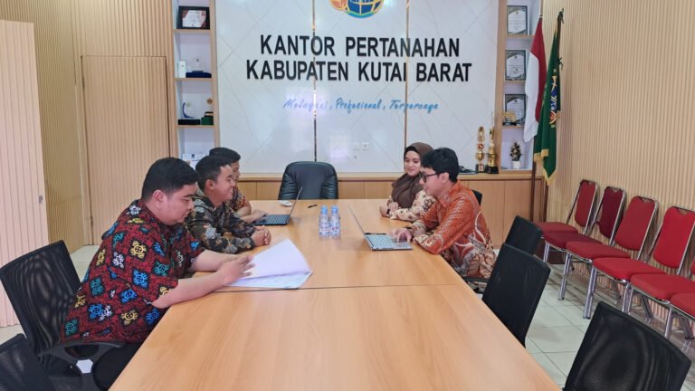 Dorong Mutu Pelayanan, Kanwil BPN Provinsi Kaltim Lakukan Evaluasi dan Pemantauan Layanan Umum serta Humas di Kantor Pertanahan Kabupaten Kutai Barat