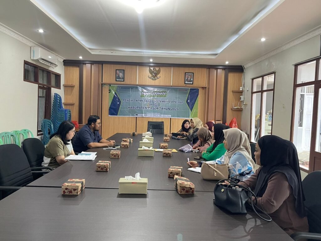 WhatsApp Image 2026 02 20 at 15.46.01 Tingkatkan Pemahaman Masyarakat, Kantor Pertanahan Paser Gelar Penyuluhan PTSL Kecamatan Muara Samu PROKALTIM