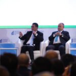 Mentan Andi Amran Sulaiman paparkan strategi swasembada melalui deregulasi 500 aturan dan modernisasi pertanian nasional.