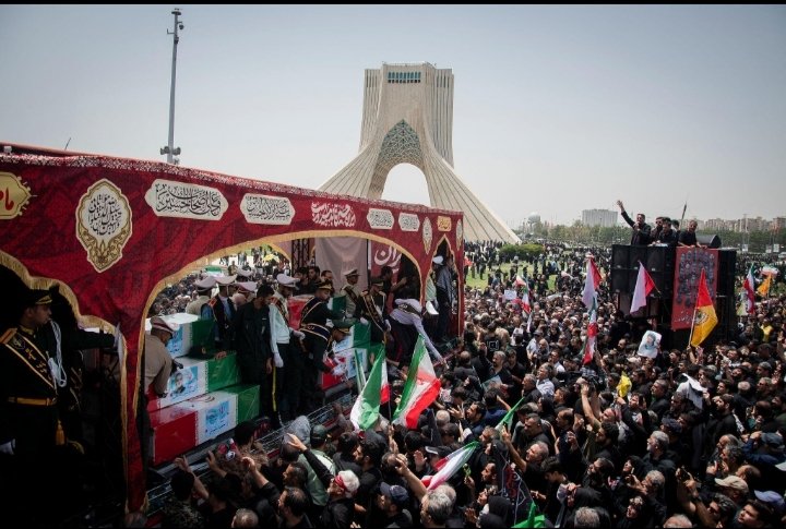 1002346618 Iran Berduka, Ayatollah Ali Khamenei Wafat Setelah Serangan di Teheran, Ribuan Warga Ikuti Salat Jenazah PROKALTIM
