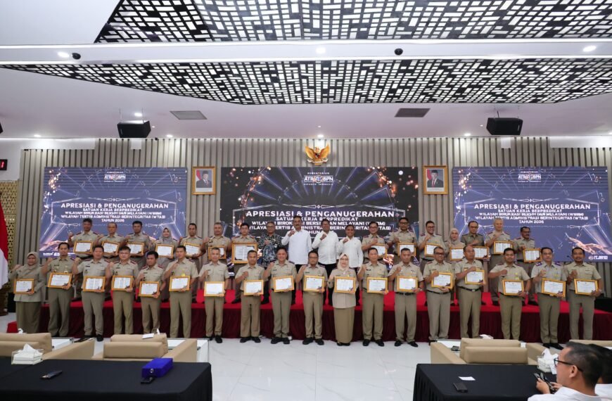 Buktikan Komitmen dalam Memperbaiki Layanan, Satker&hellip;