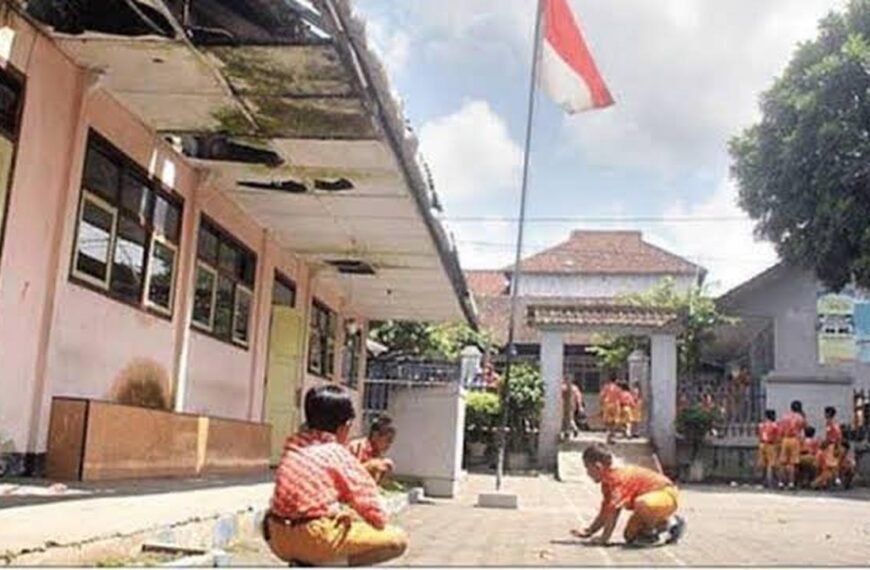 Donasi mitra Badan Gizi Nasional mencapai Rp80 juta untuk pembangunan ruang kelas sekolah di Sukabumi.
