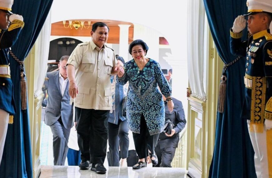 Prabowo Sambut Megawati di Istana, Pertemuan Ini Picu Tafsir Politik