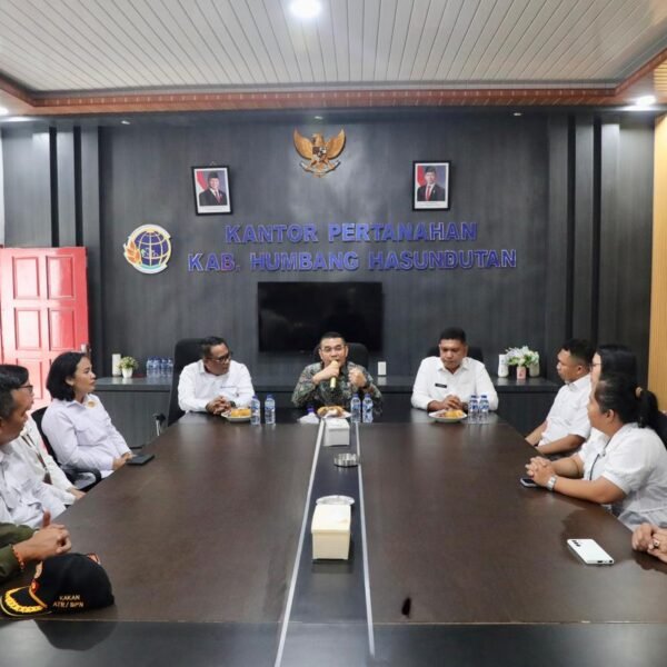 Kunjungi Kantah Kabupaten Humbang Hasundutan, Wamen Ossy Tekankan&hellip;